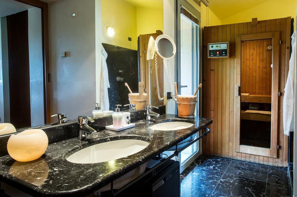B&B Villa Adriano Desenzano del Garda Dış mekan fotoğraf