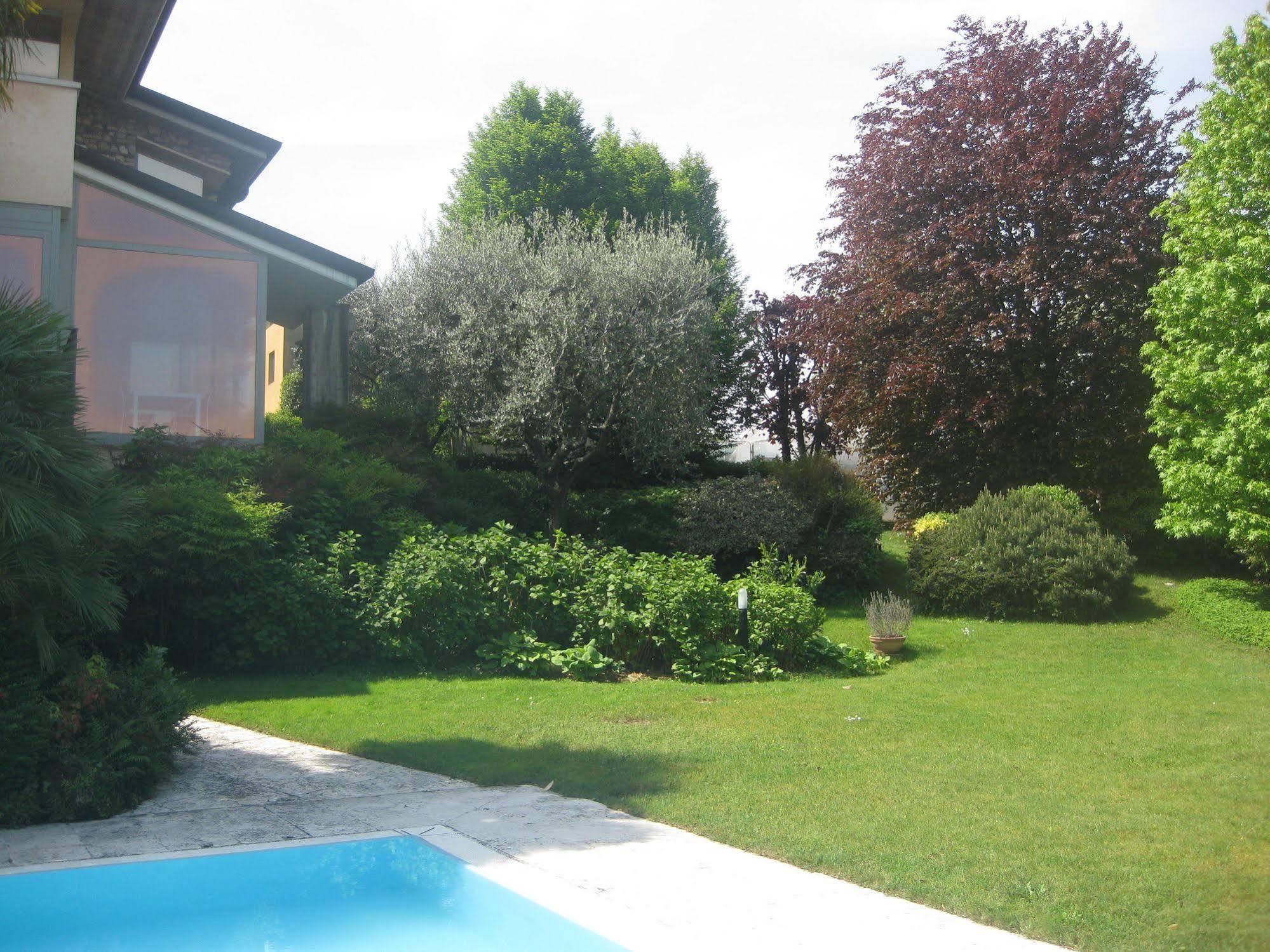 B&B Villa Adriano Desenzano del Garda Dış mekan fotoğraf